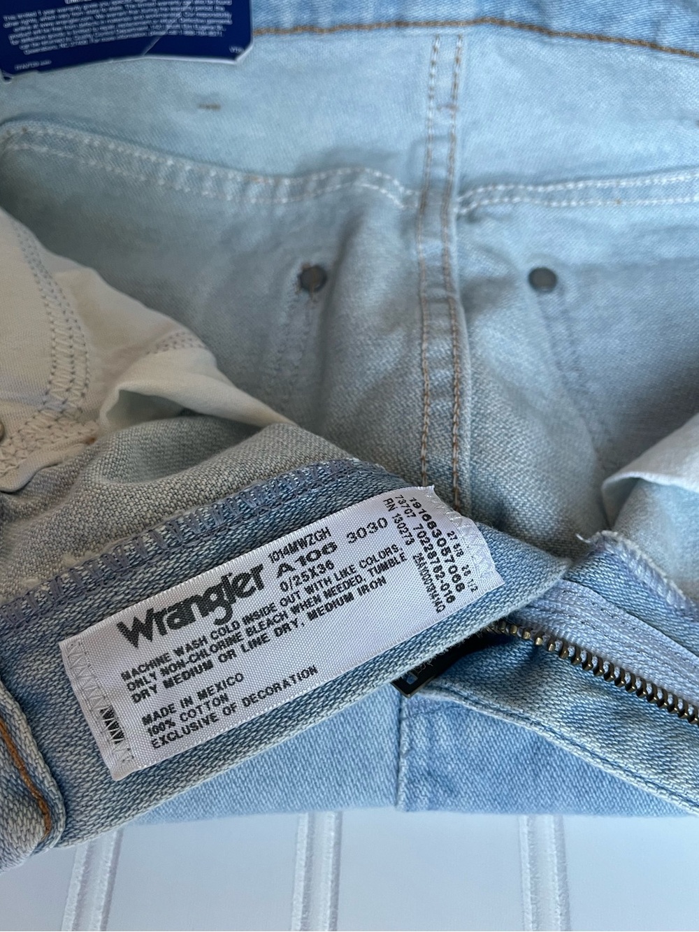 NEW Wrangler Women Cowboy Cut Slim Bleach Jeans 0/25x 36 Western Country Cowgirl - Picture 9 of 15